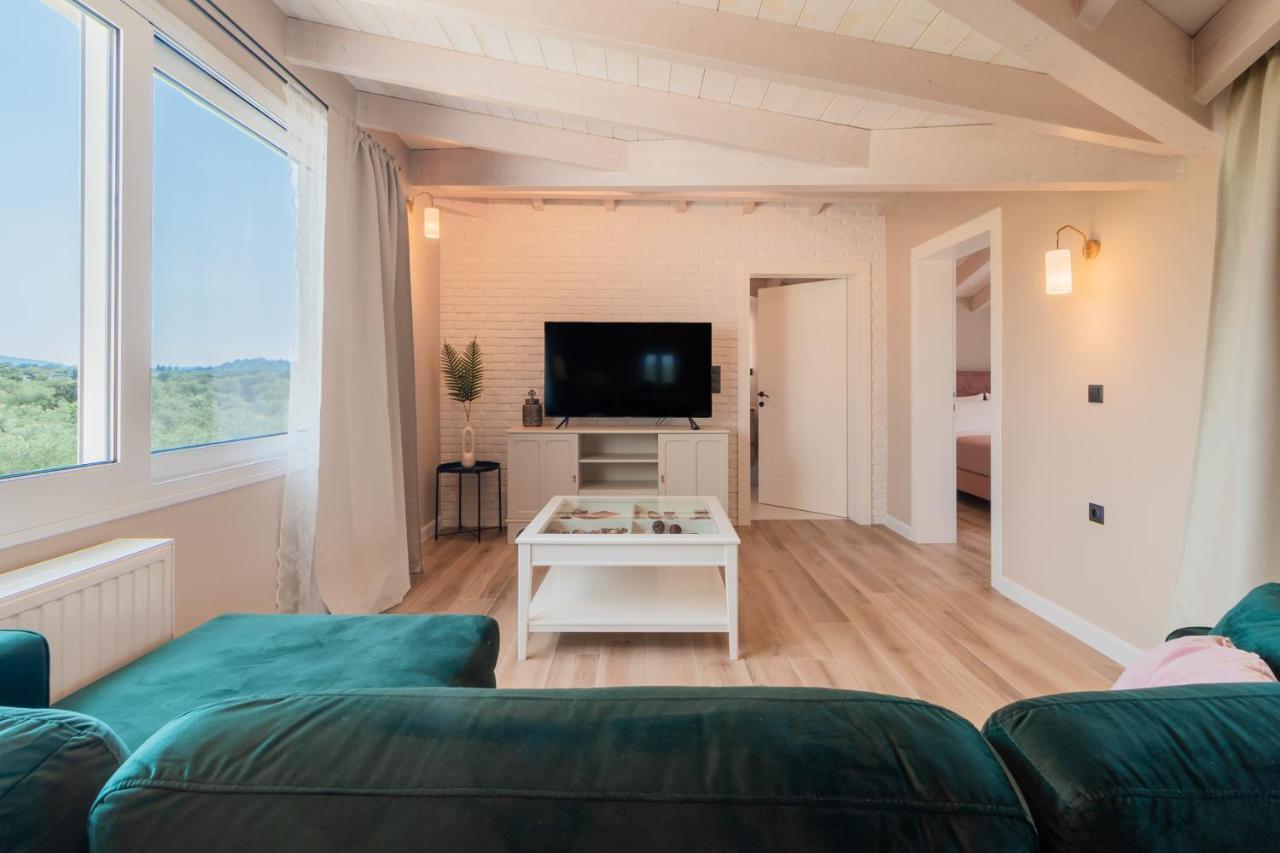 Melena Premium Suites Рода Экстерьер фото
